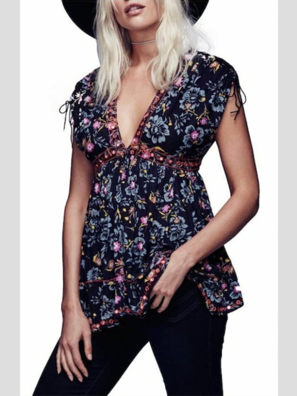 FREE PEOPLE Escapades Floral Print Tee in Black NWT MEDIUM